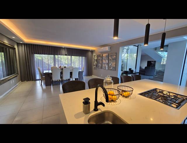 4 BEDROOM FREESTANDING TO LET IN PALM LAKES ESTATE